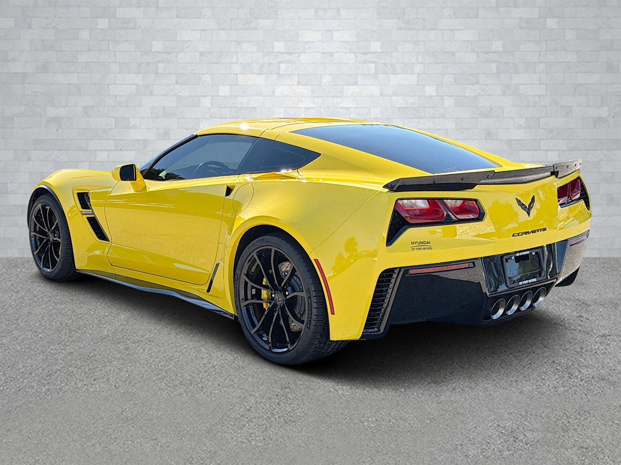 Used 2017 Chevrolet Corvette Grand Sport w/ Carbon Flash Badge Package image 6