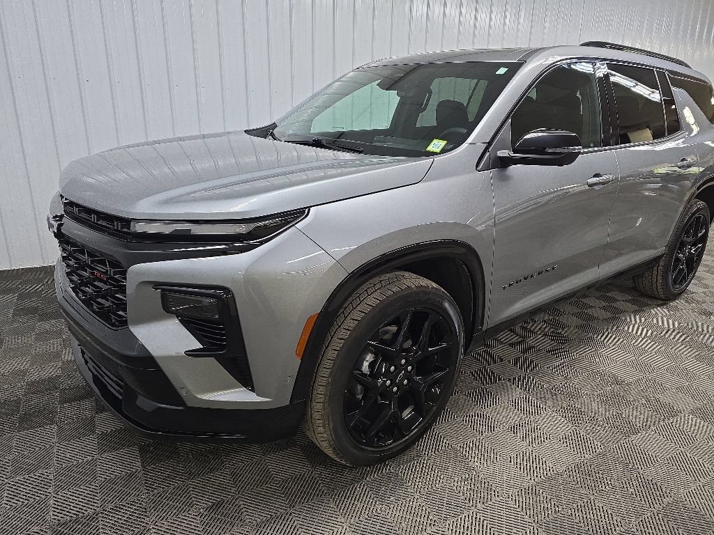 Used 2026 Chevrolet Traverse RS AWD/4WD image 8