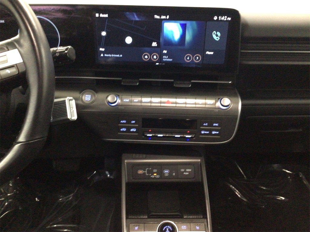 Used 2024 Hyundai Kona SEL w/ Convenience Package image 14