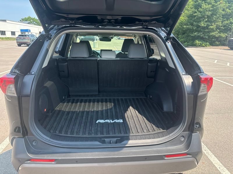 Used 2020 Toyota RAV4 Limited w/ Limited Grade Weather Package AWD/4WD image 10