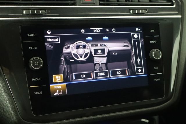 Used 2023 Volkswagen Tiguan SE FWD image 33