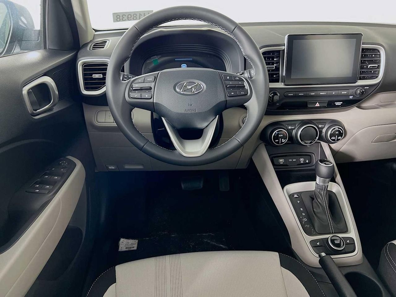 New 2026 Hyundai Venue SEL FWD image 15