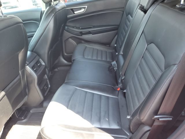 Used 2017 Ford Edge SEL w/ Equipment Group 201A FWD image 13