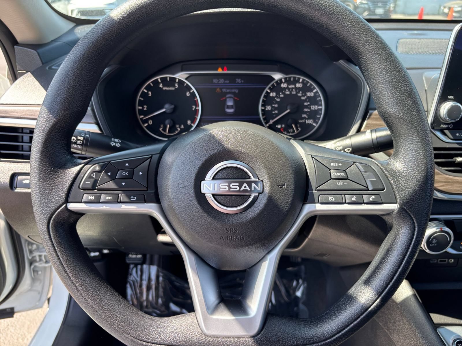 Used 2025 Nissan Altima 2.5 SV FWD image 28