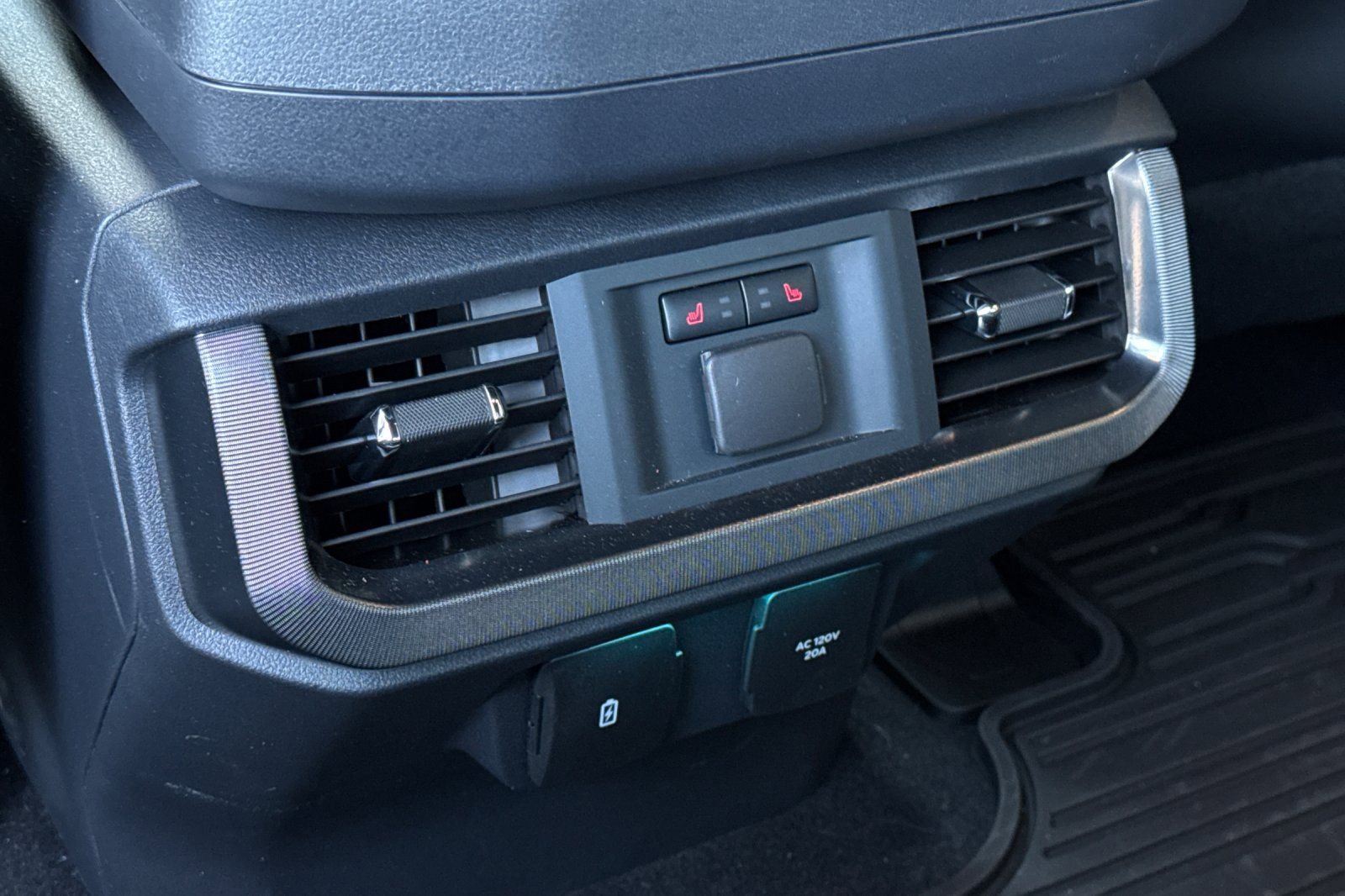 New 2025 Ford F150 Platinum w/ Equipment Group 702A High image 14