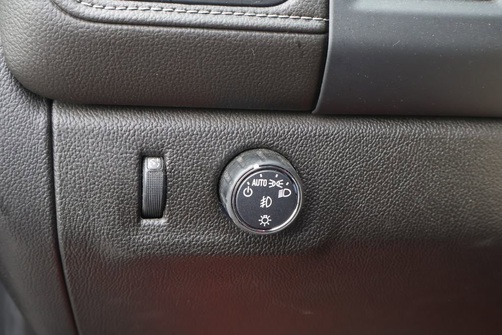 Used 2021 GMC Canyon Elevation RWD image 13
