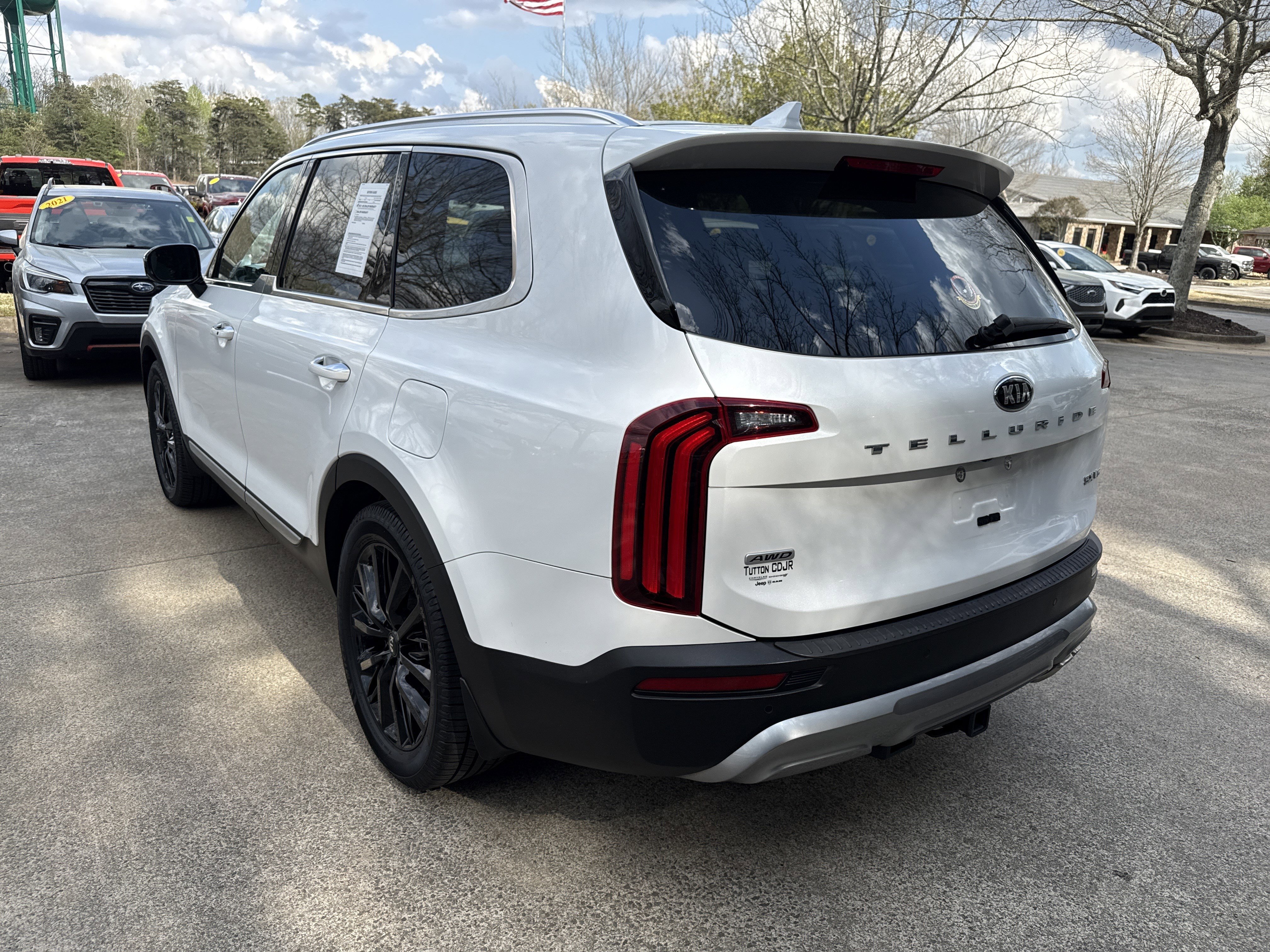 Used 2020 Kia Telluride SX w/ SX Prestige Package image 5