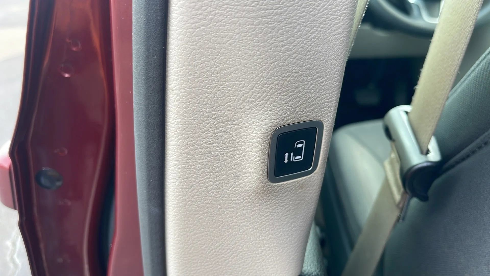 Used 2019 Chrysler Pacifica Touring Plus w/ Tire & Wheel Group image 13