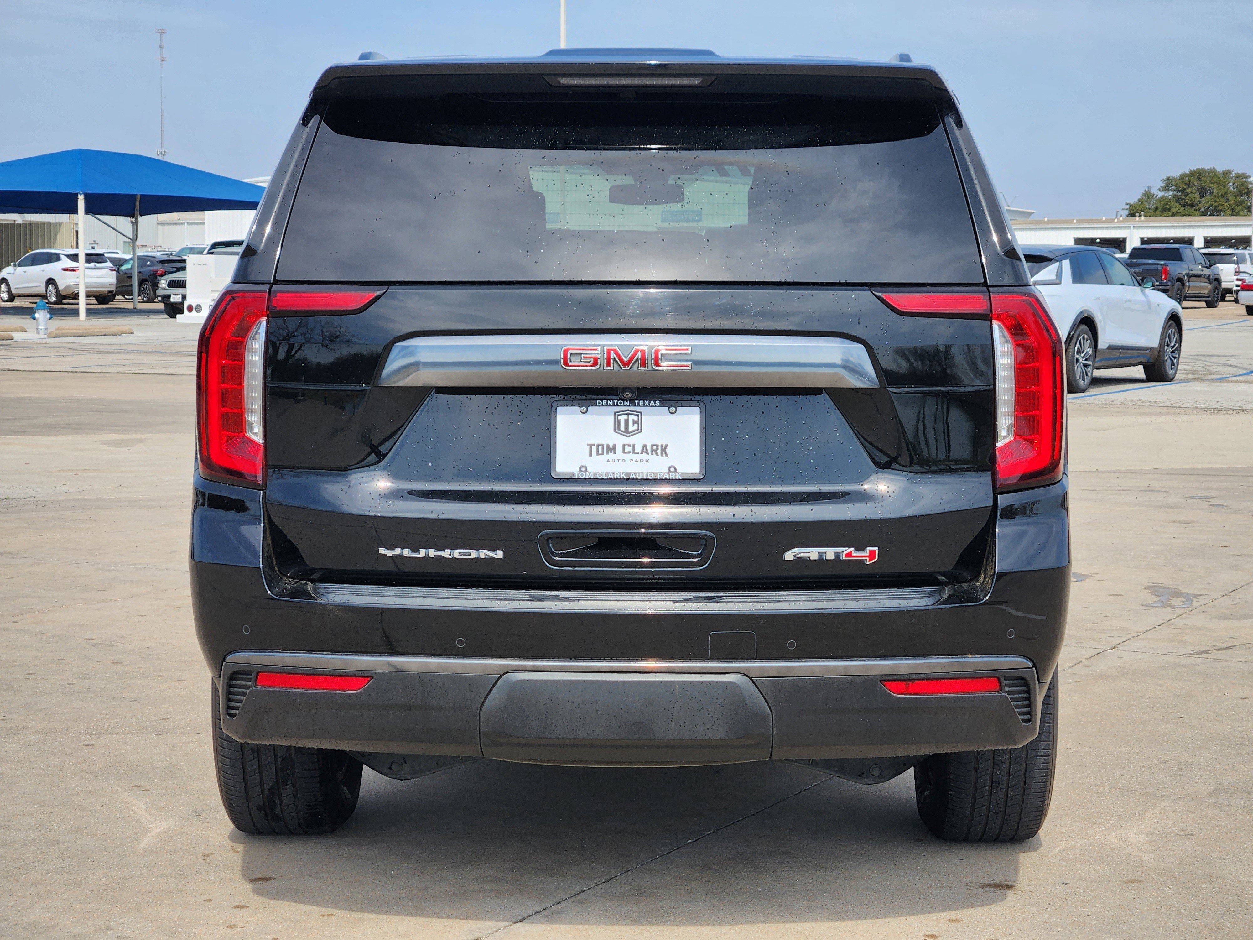 Used 2021 GMC Yukon AT4 w/ AT4 Premium Package image 6