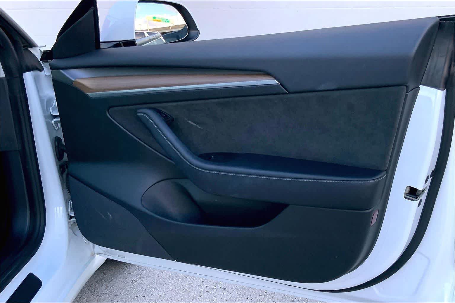 Used 2021 Tesla Model 3 Standard Range Plus RWD image 28