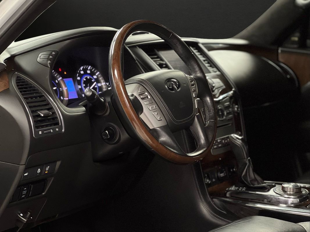 Used 2018 INFINITI QX80 4WD w/ Deluxe Technology Package image 16