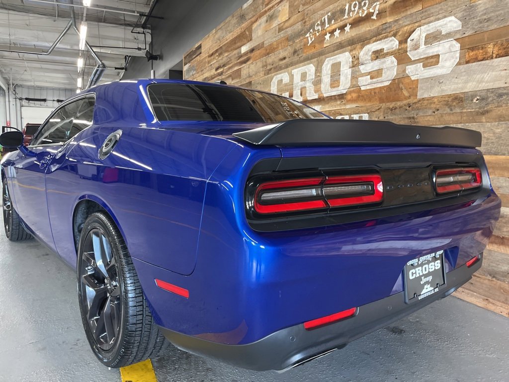Used 2022 Dodge Challenger R/T w/ Blacktop Package image 22