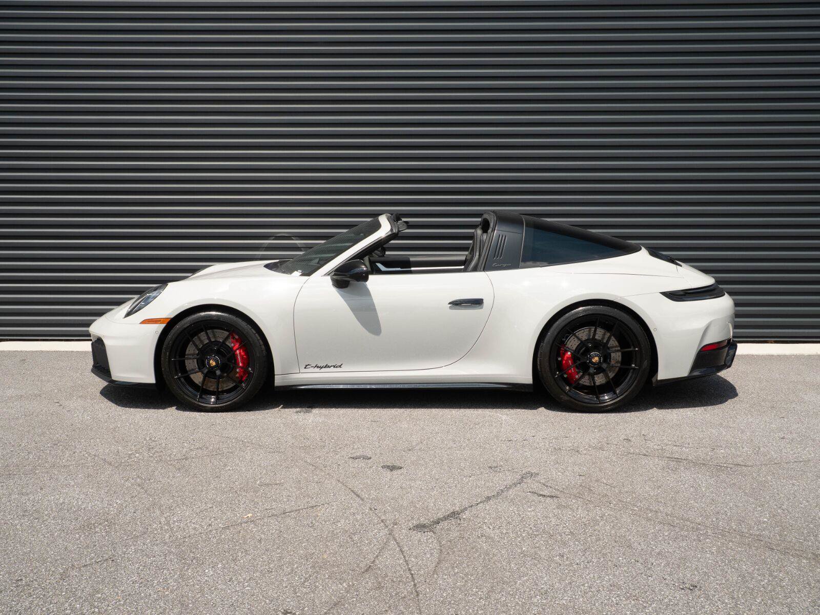 Used 2026 Porsche 911 Targa 4 GTS AWD/4WD image 2