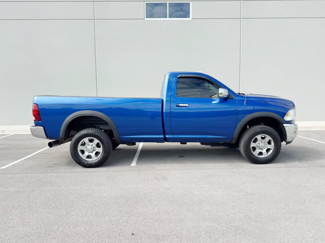 Used 2017 RAM 2500 SLT w/ Popular Equipment Group AWD/4WD image 7