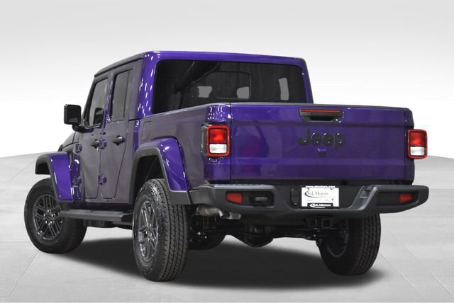 New 2026 Jeep Gladiator Sport image 2