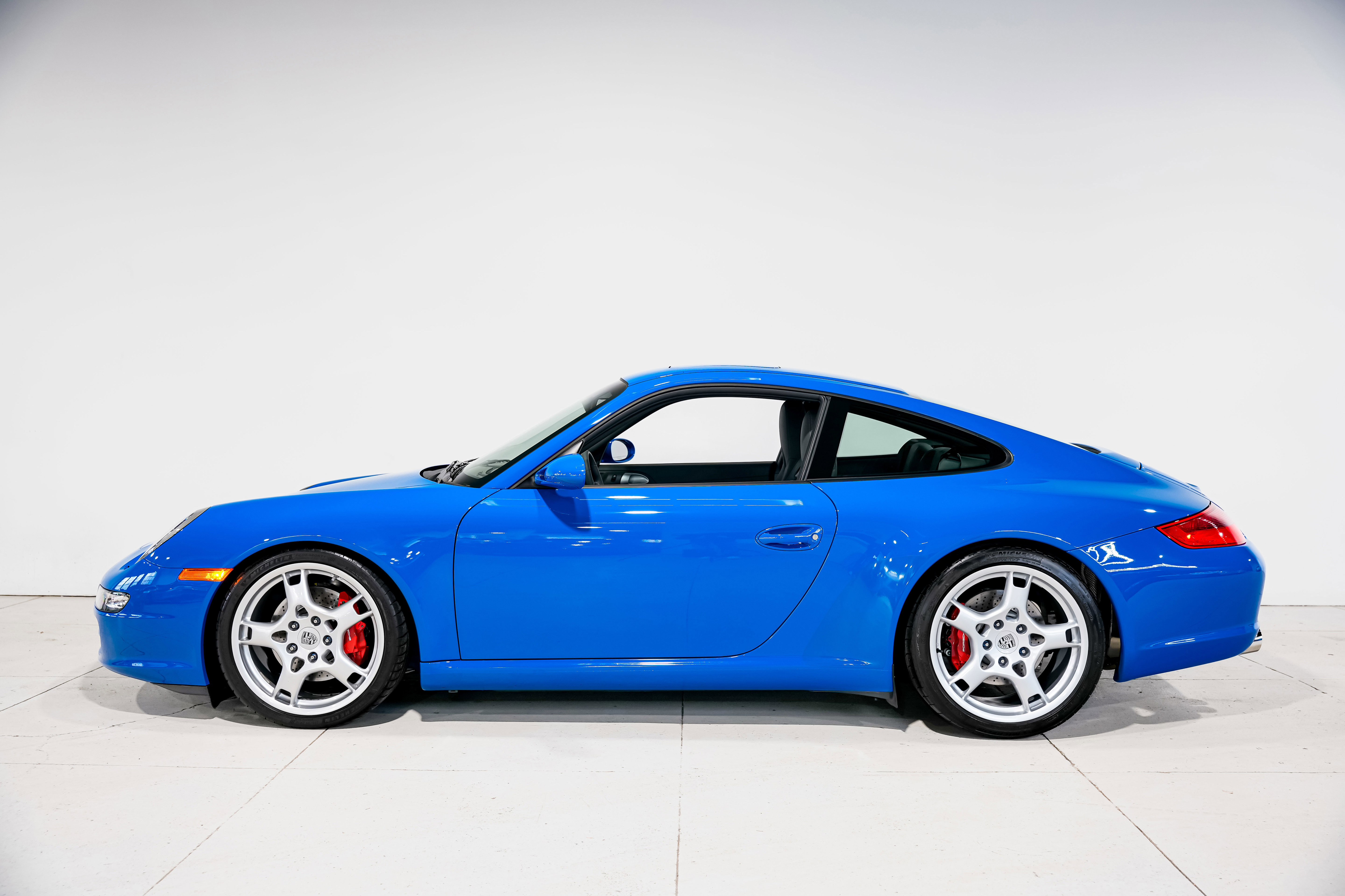 Used 2006 Porsche 911 Carrera S RWD image 7