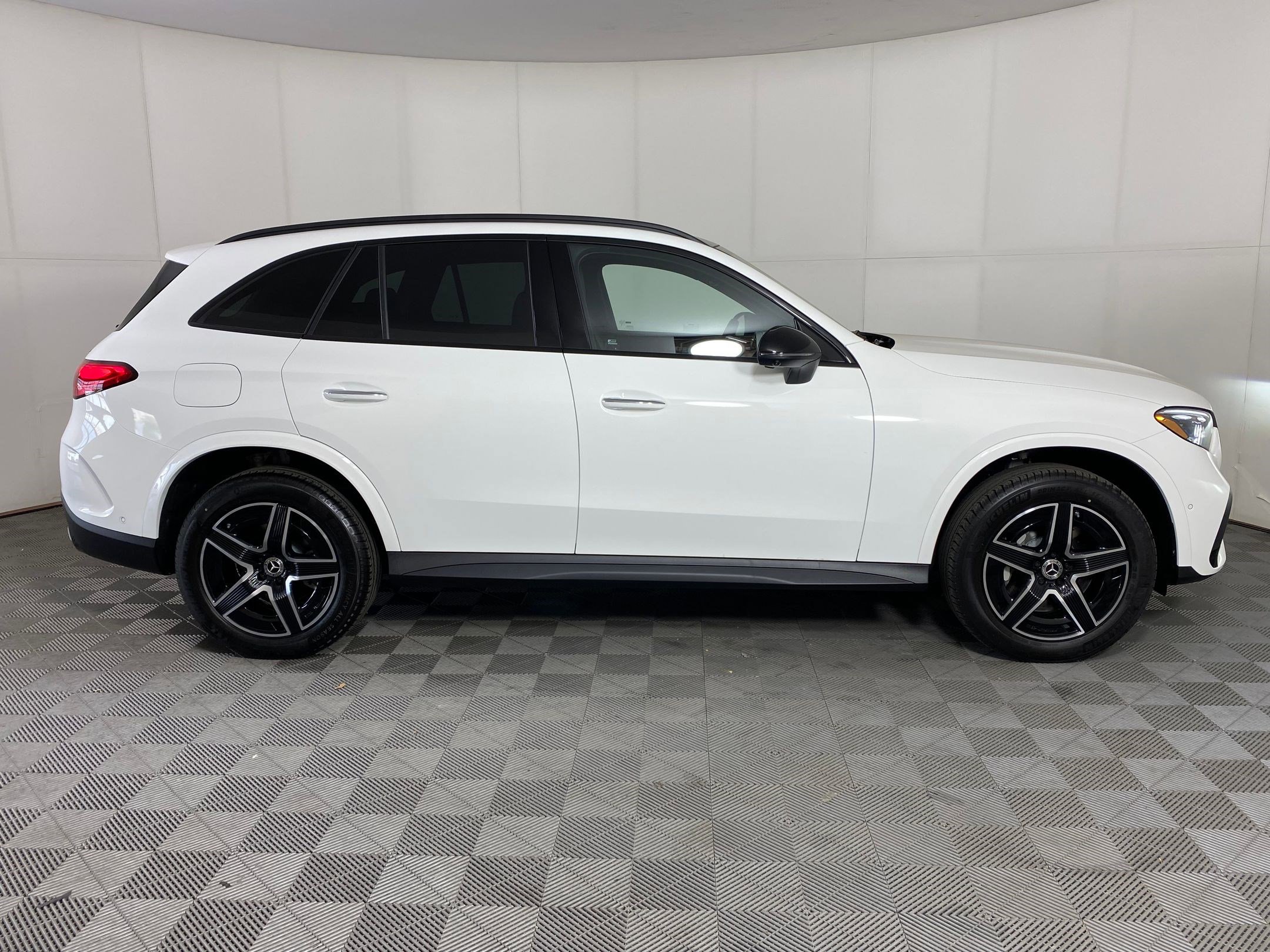 New 2026 Mercedes-Benz GLC 300 4MATIC image 7
