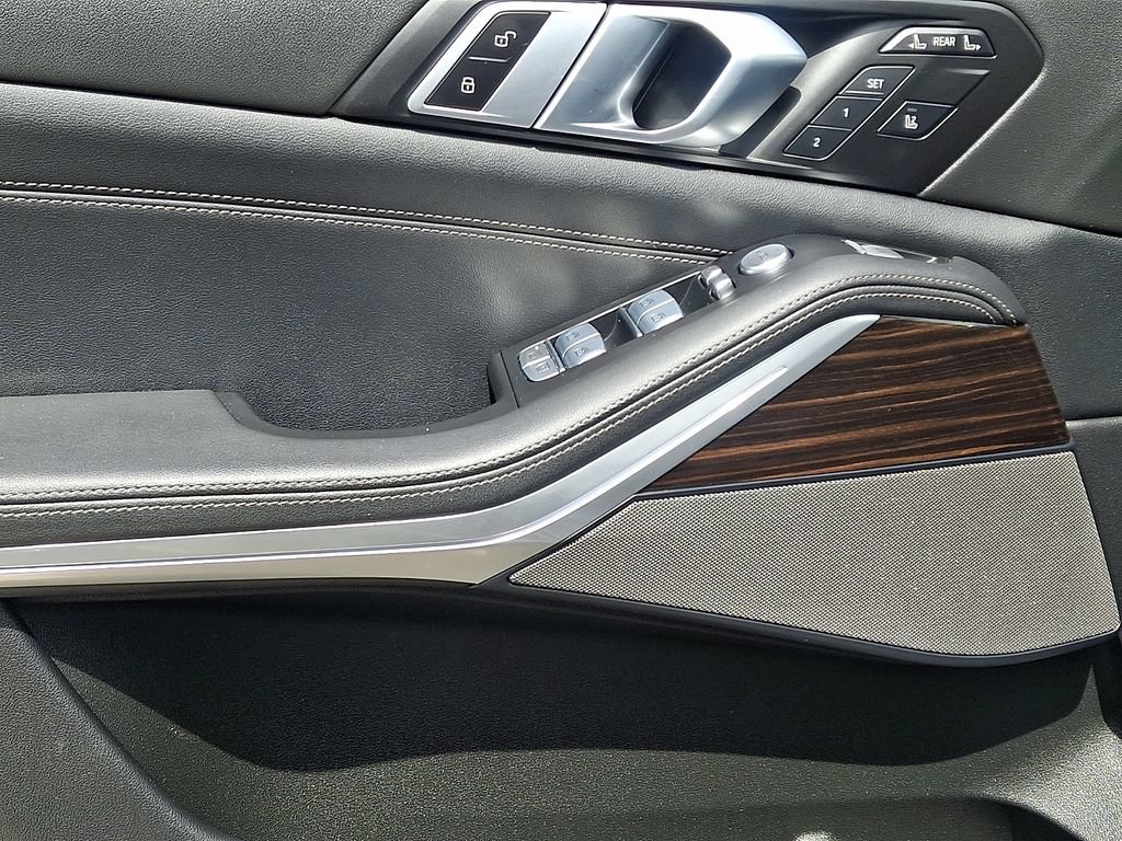 Certified 2024 BMW X7 xDrive40i AWD/4WD image 13