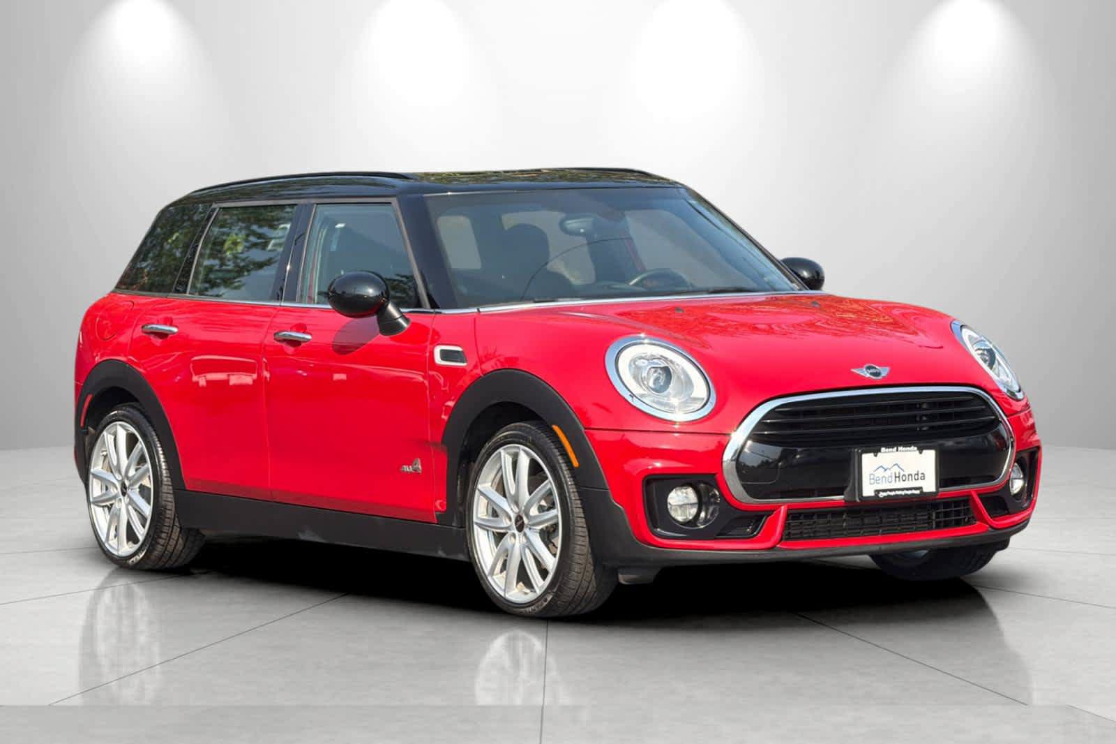 Used 2017 MINI Cooper Clubman ALL4 AWD/4WD image 9