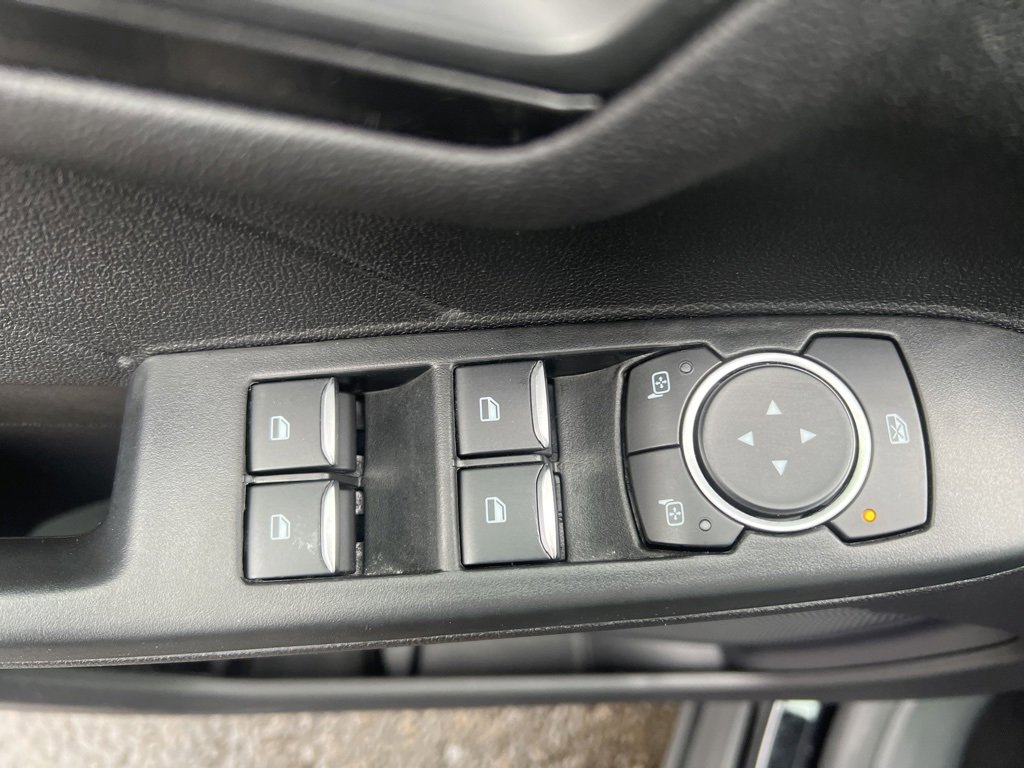 Used 2022 Ford Escape SEL w/ SEL Stealth AWD Package image 9