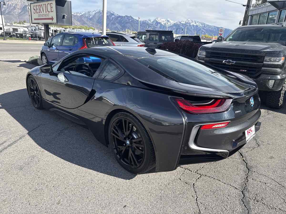 Used 2015 BMW i8 image 7