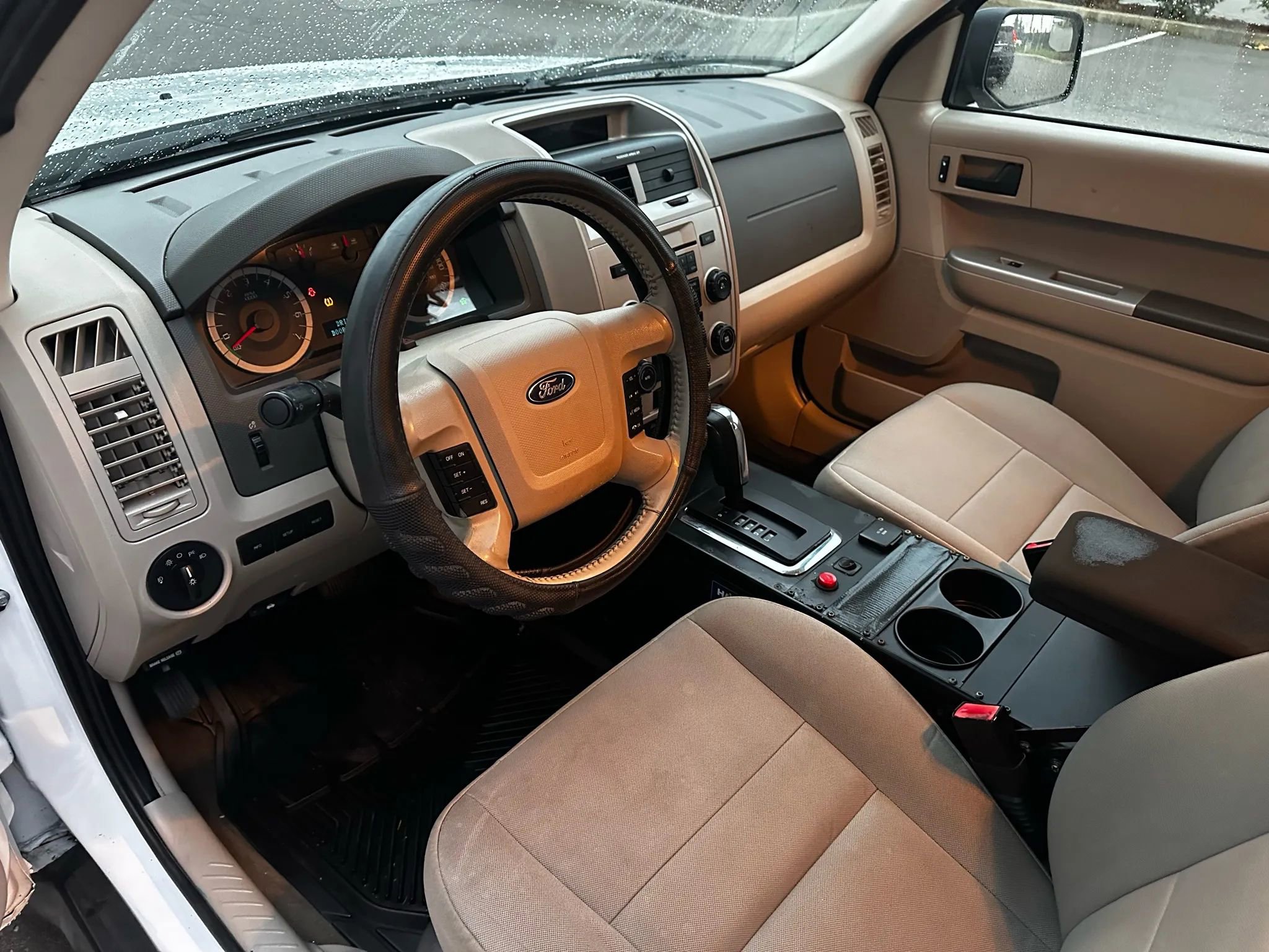 Used 2011 Ford Escape 4WD Hybrid image 11