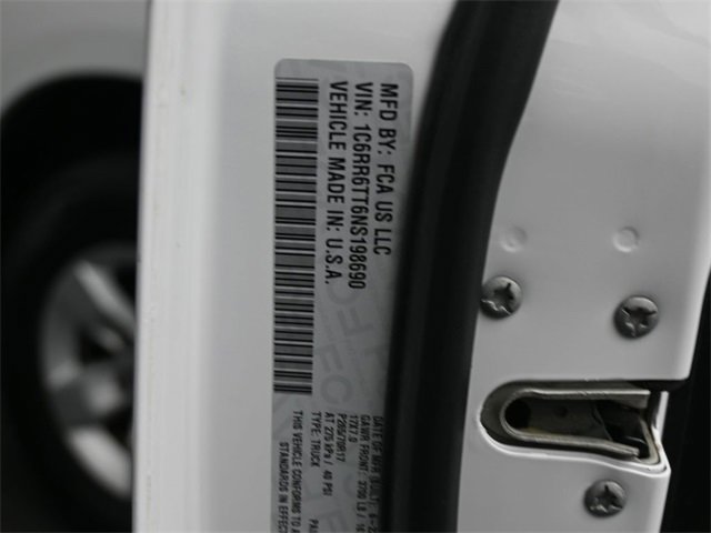 Used 2022 RAM 1500 Classic SLT image 18