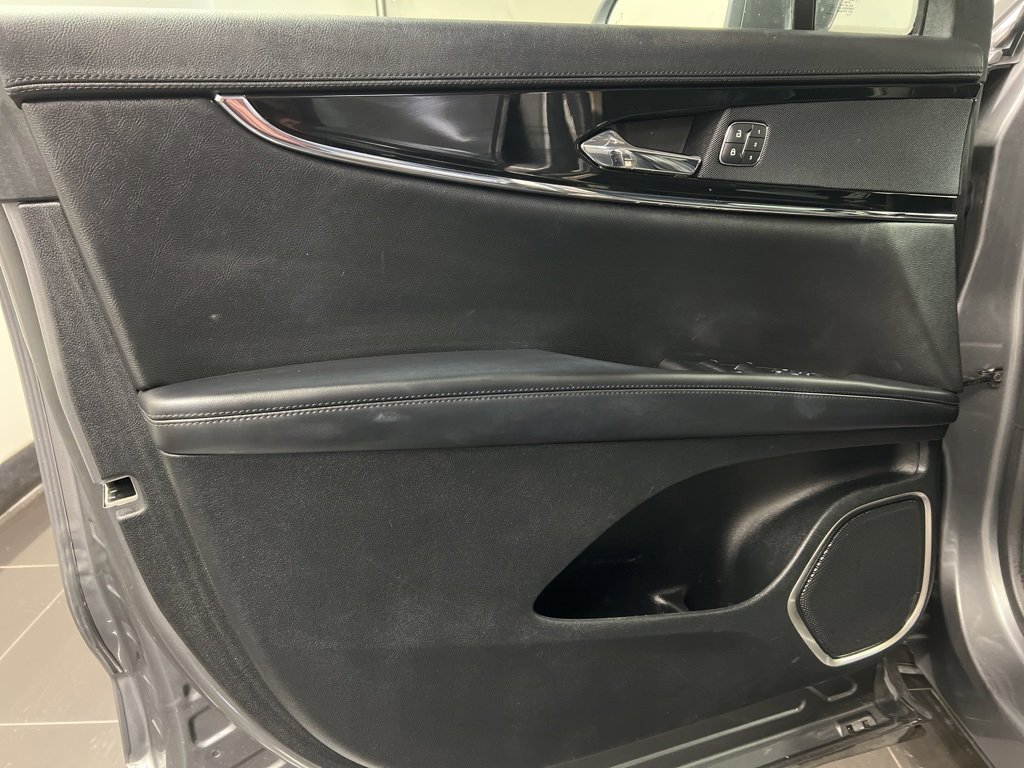 Certified 2022 Lincoln Nautilus AWD image 24