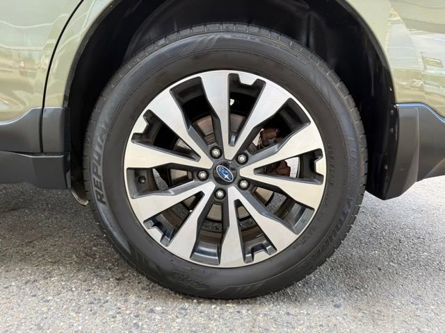 Used 2015 Subaru Outback 2.5i Limited AWD/4WD image 8