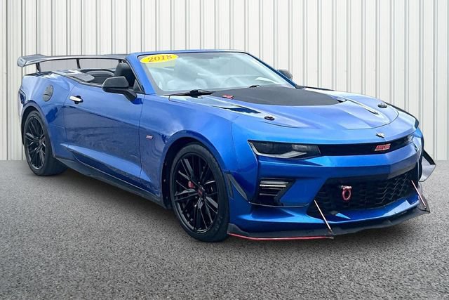 Used 2018 Chevrolet Camaro SS RWD image 1