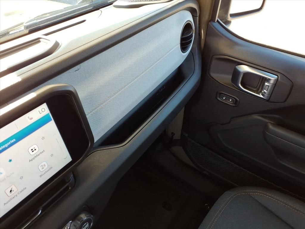 New 2026 Jeep Wrangler Sport S image 30