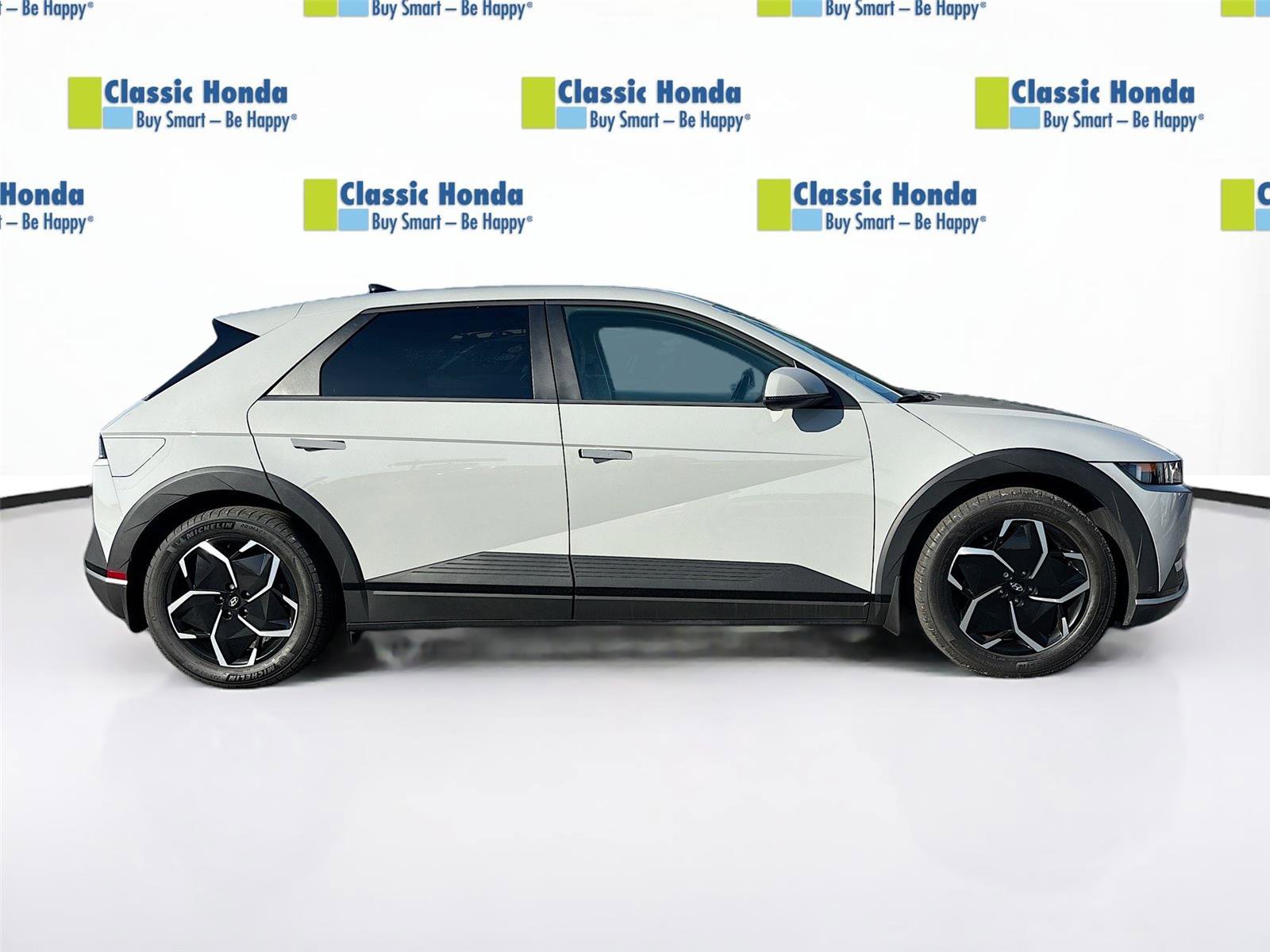 Used 2024 Hyundai Ioniq 5 SEL RWD image 9
