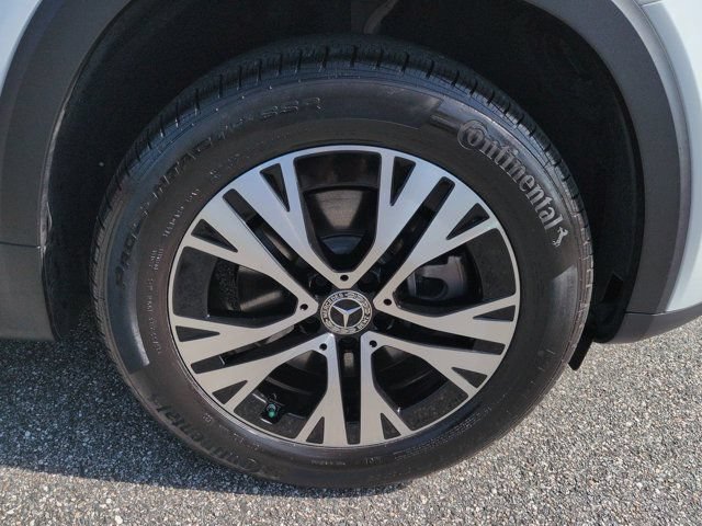 Certified 2024 Mercedes-Benz GLB 250 4MATIC image 11