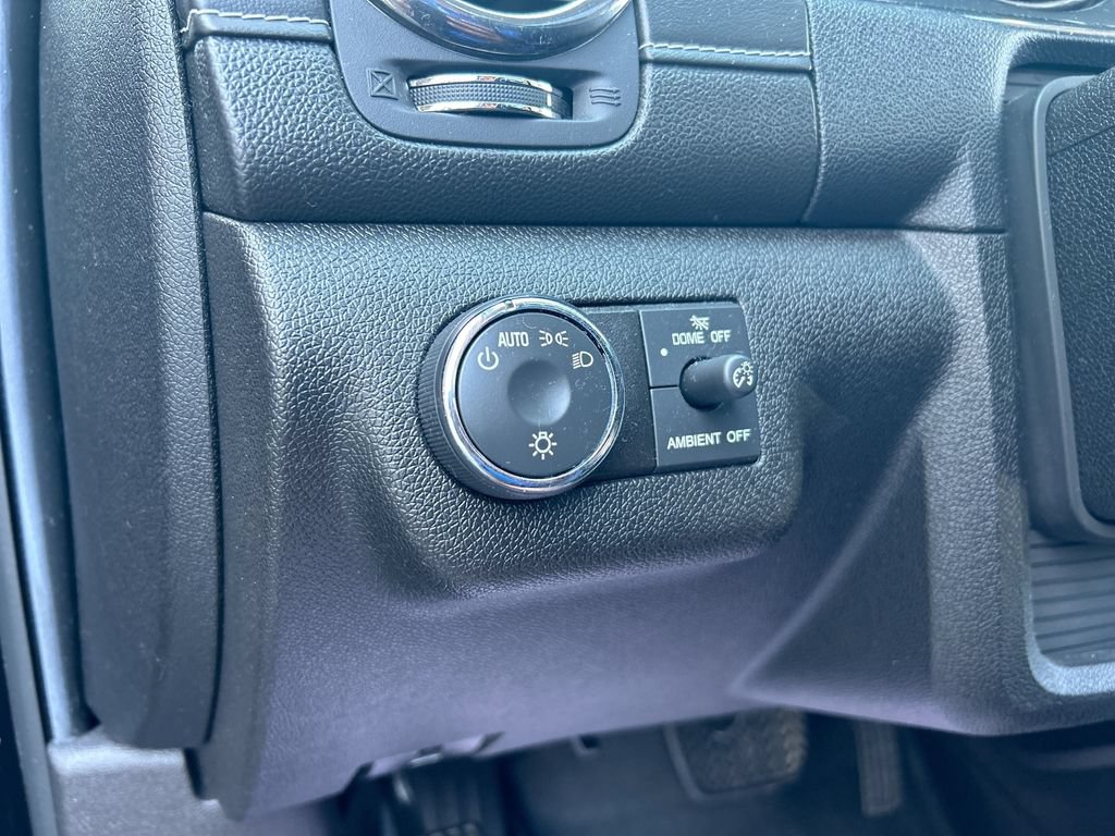 Used 2016 Buick Enclave Leather AWD/4WD image 19