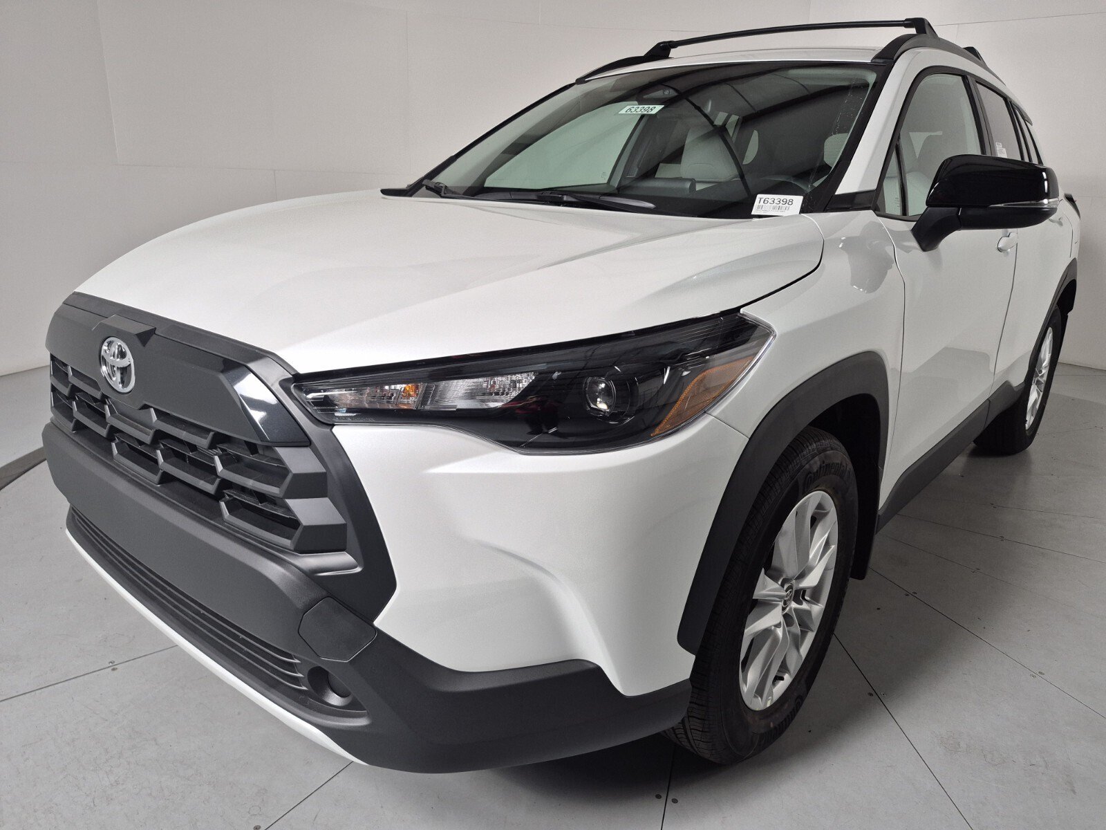 New 2026 Toyota Corolla Cross LE