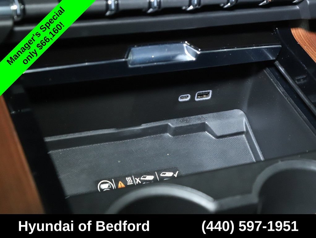 Used 2025 GMC Yukon Denali AWD/4WD image 32