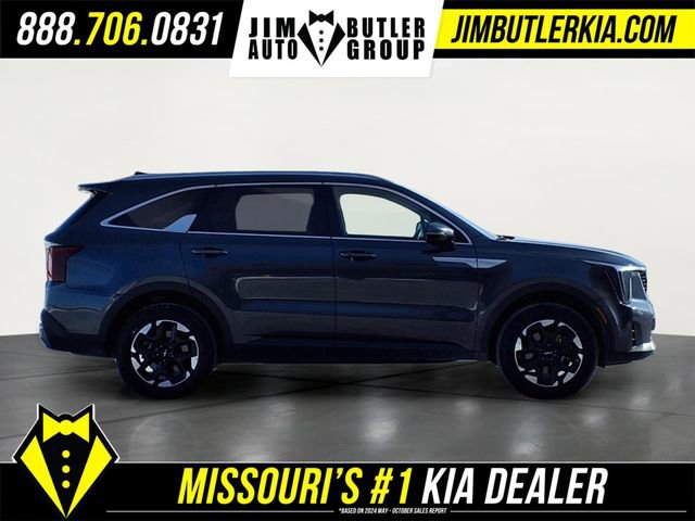 Used 2024 Kia Sorento S image 30