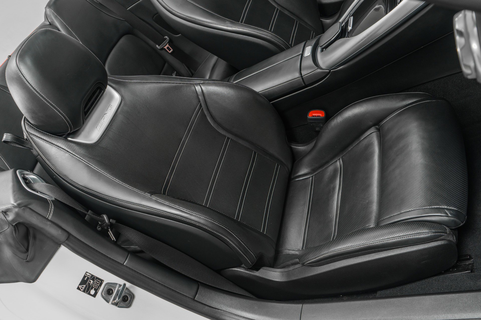 Used 2025 Mercedes-Benz SL 63 AMG S e Performance 4MATIC image 25