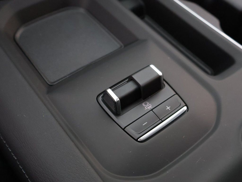 New 2026 GMC Sierra 3500 Denali w/ Denali Reserve Package image 36