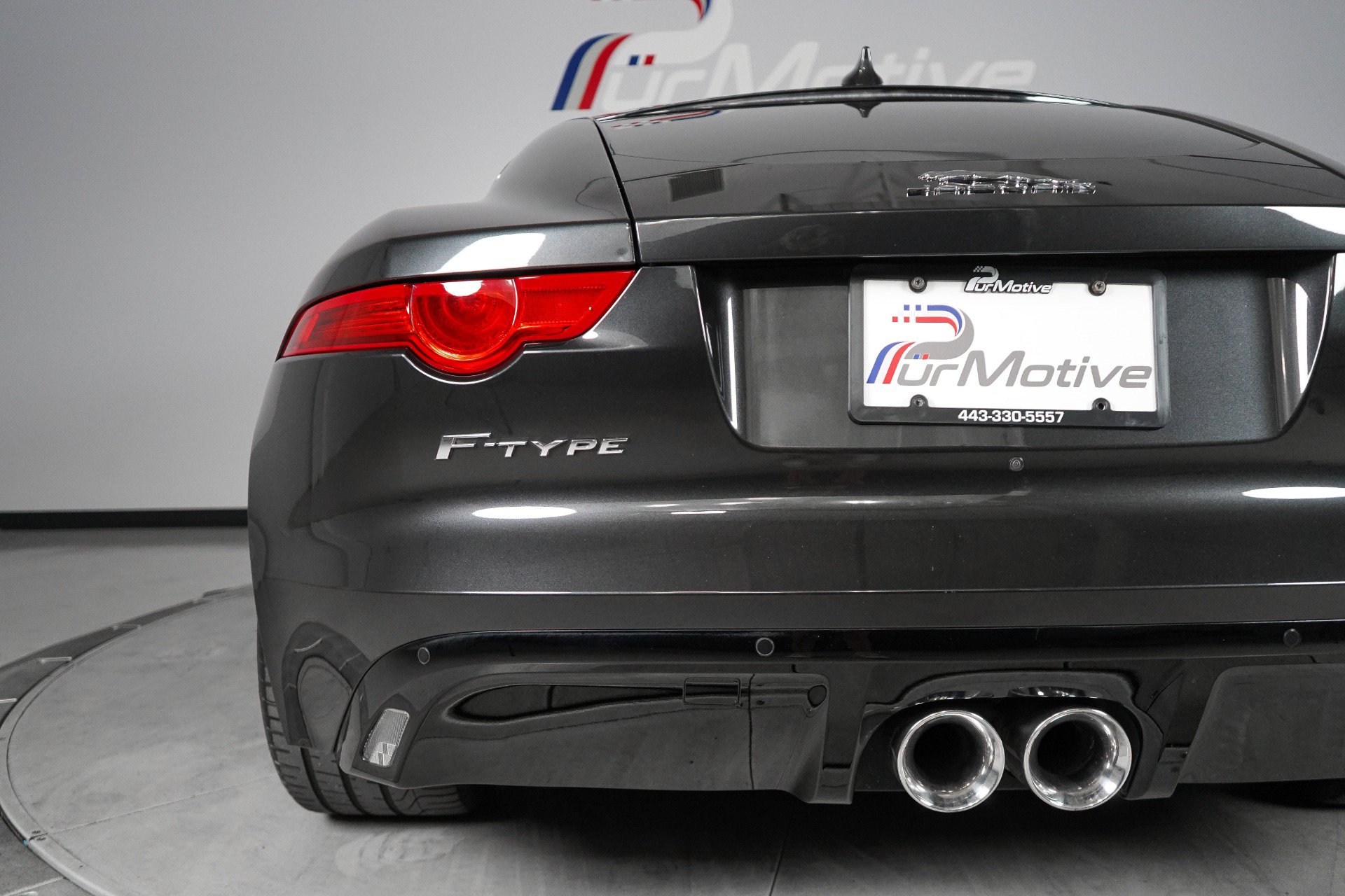 Used 2015 Jaguar F-TYPE S RWD image 14
