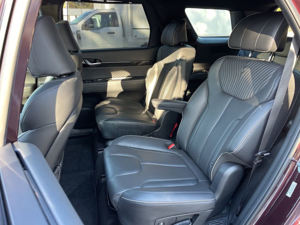 Used 2023 Hyundai Palisade Calligraphy image 22