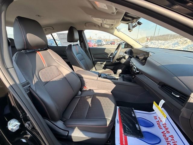 New 2026 Nissan Sentra SR w/ SR Premium Package image 17