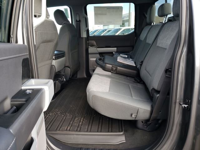 New 2026 Ford F450 XLT w/ XLT Premium Package image 29