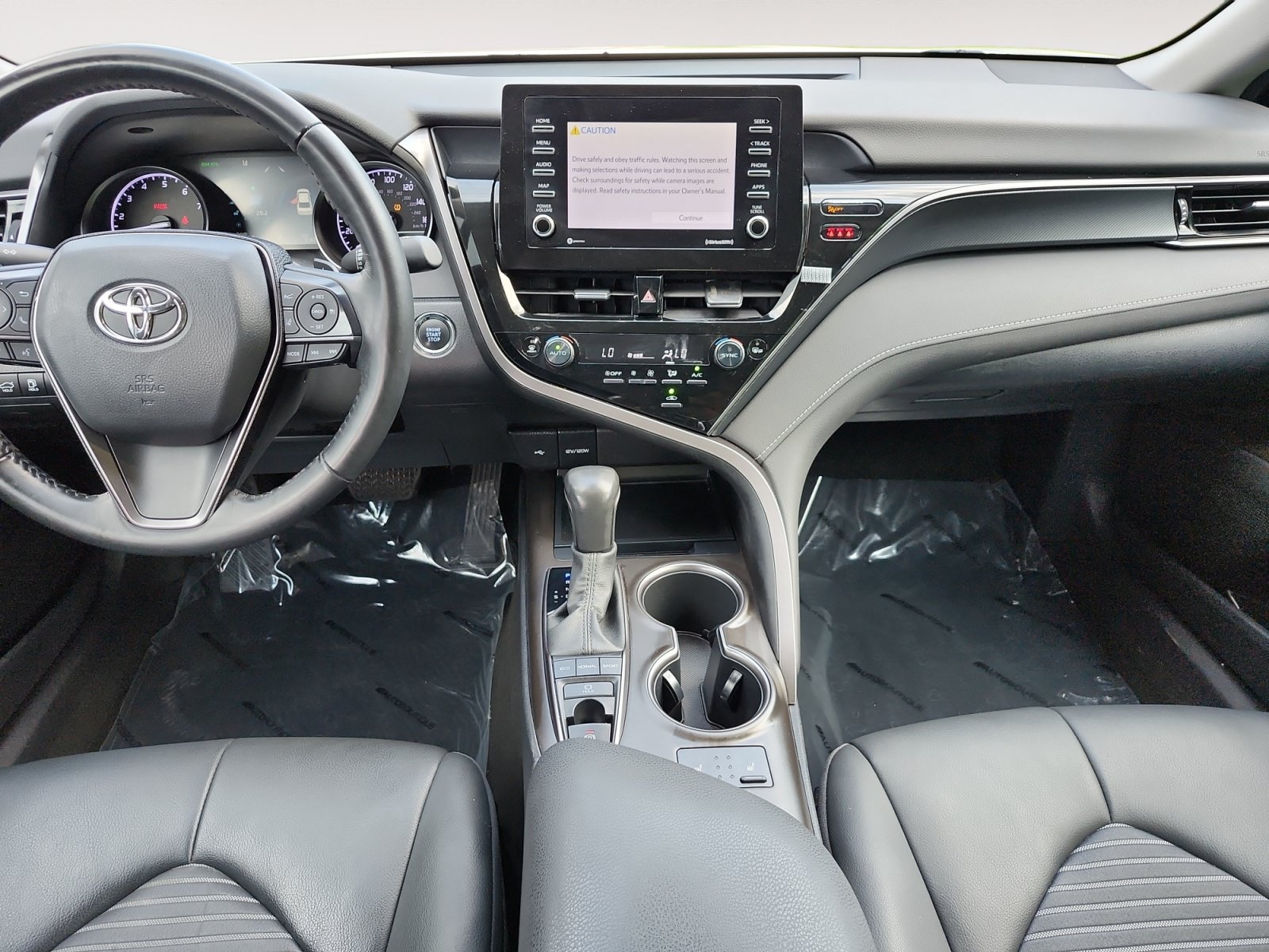 Used 2023 Toyota Camry SE w/ Cold Weather Package AWD/4WD image 11