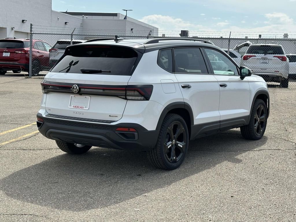 New 2025 Volkswagen Taos SE AWD/4WD image 4
