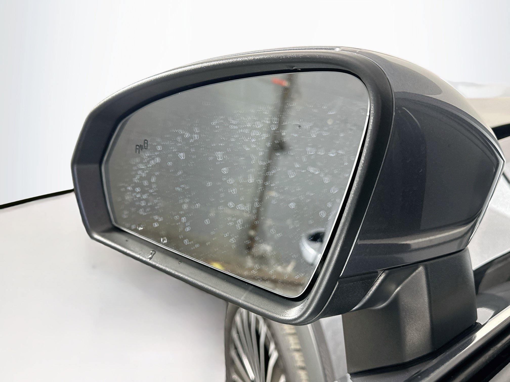 Used 2025 Volkswagen Taos SE FWD image 16