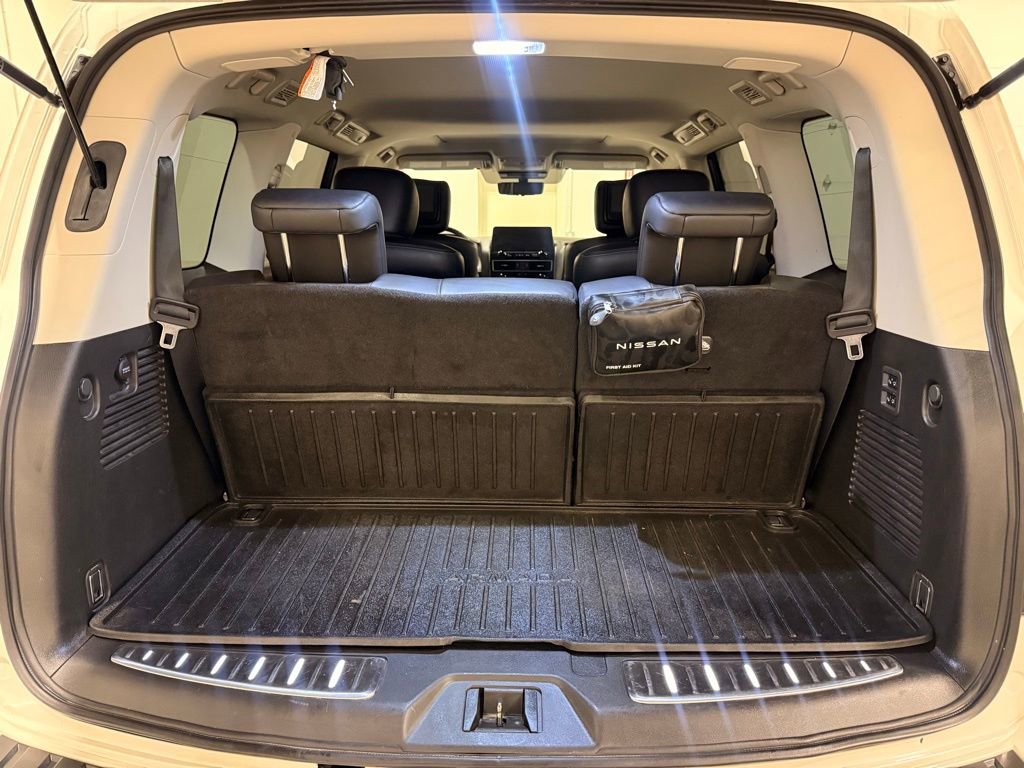 Used 2023 Nissan Armada Platinum w/ Captain's Chairs Package image 10