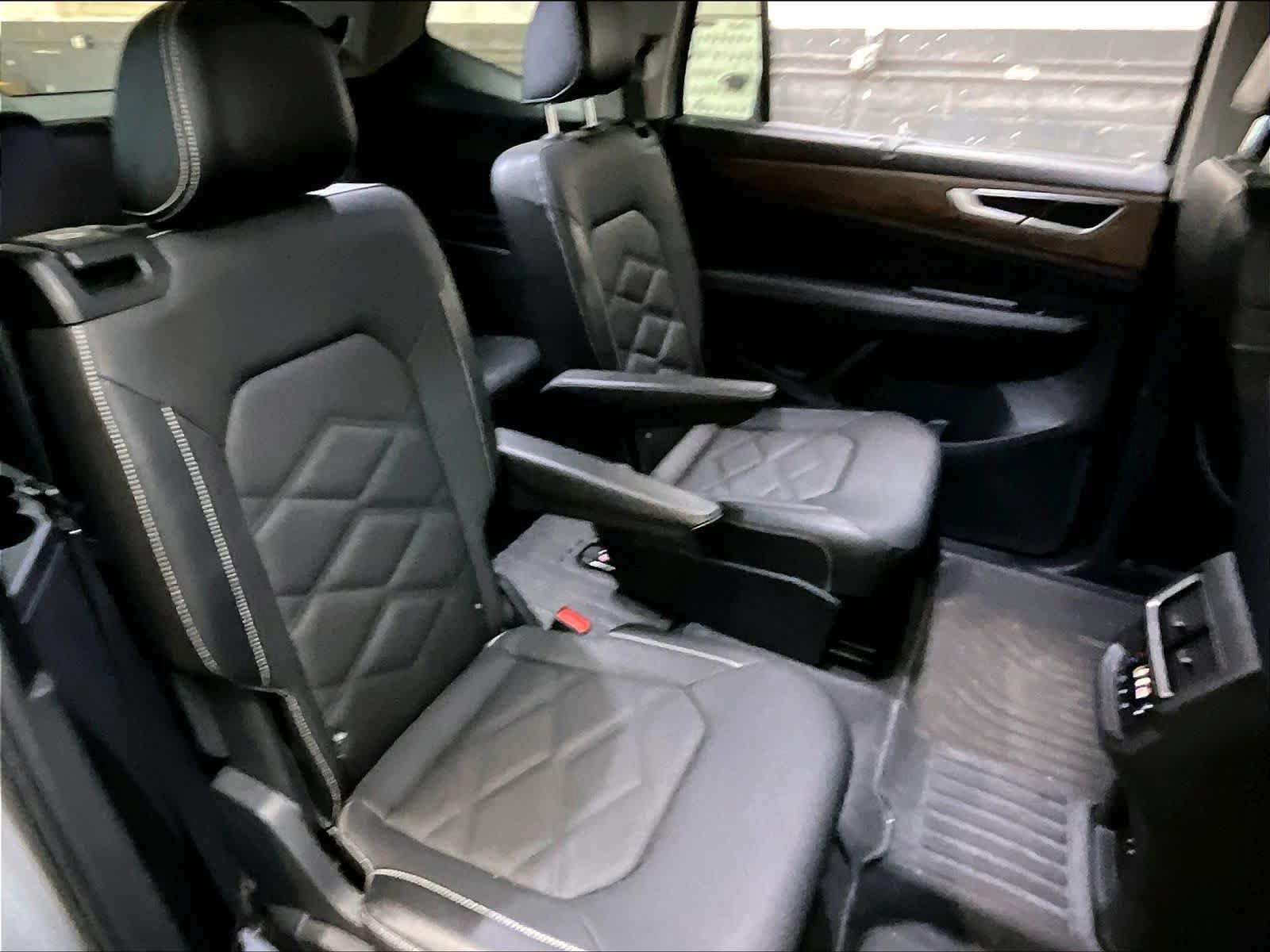 Used 2024 Volkswagen Atlas SE AWD/4WD image 29