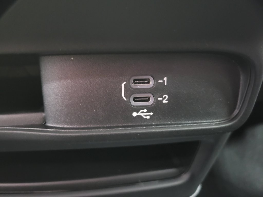 New 2027 Chrysler Pacifica Select AWD/4WD image 26