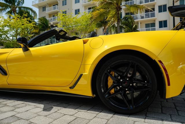 Used 2019 Chevrolet Corvette ZR1 RWD image 18